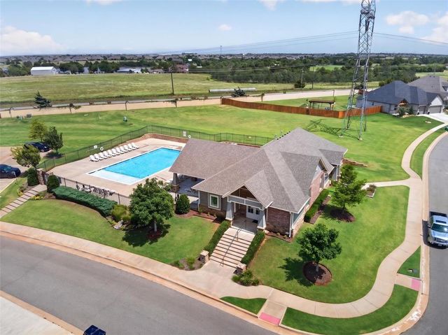 9021 NW 148th Place, Yukon, OK 73099