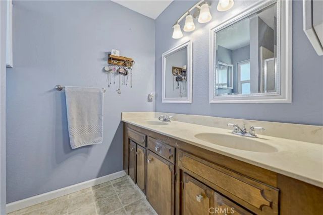 210 Tammy Drive, Atwater, CA 95301