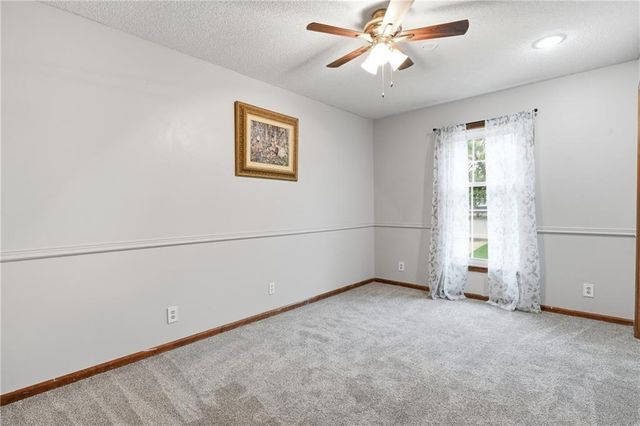 11724 Craig Street, Overland Park, KS 66210