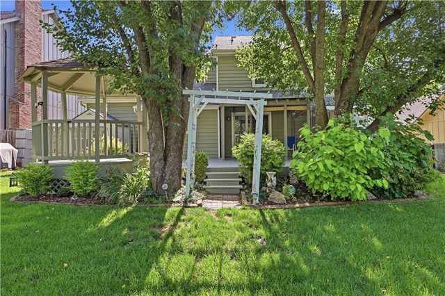 11724 Craig Street, Overland Park, KS 66210