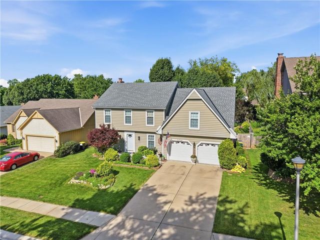 11724 Craig Street, Overland Park, KS 66210