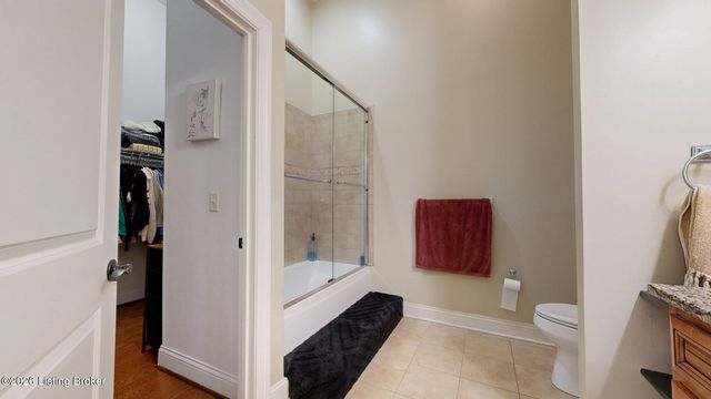 927 Cherokee Rd APT 1, Louisville, KY 40204