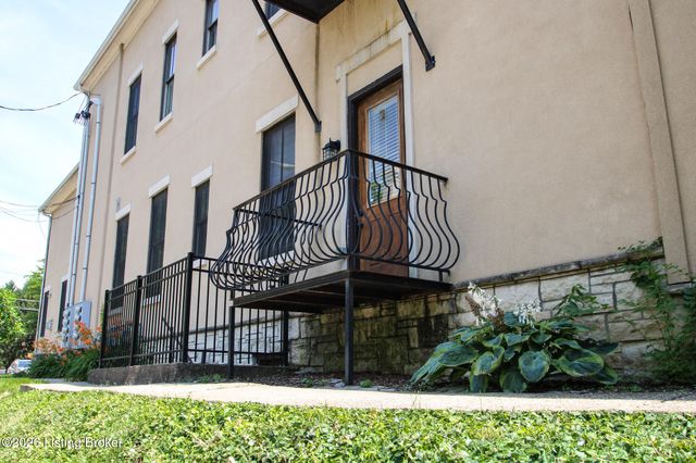 927 Cherokee Rd APT 1, Louisville, KY 40204