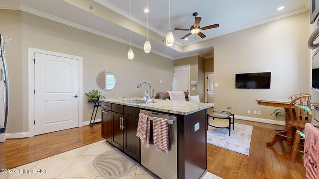 927 Cherokee Rd APT 1, Louisville, KY 40204