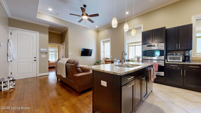 927 Cherokee Rd APT 1, Louisville, KY 40204