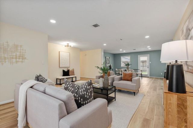 1106 Long Dr, Richmond, TX 77469