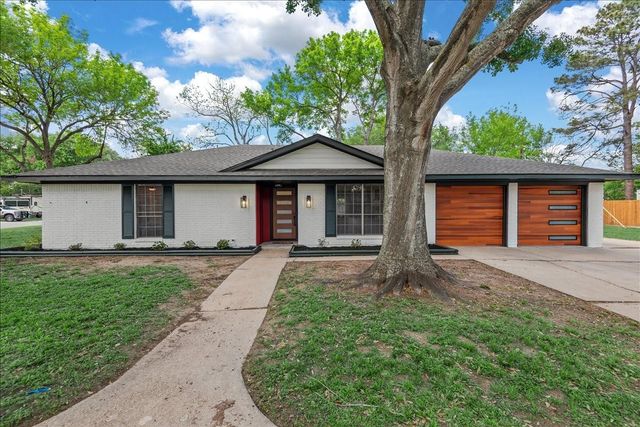 1106 Long Dr, Richmond, TX 77469