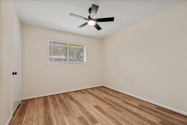 1106 Long Dr, Richmond, TX 77469