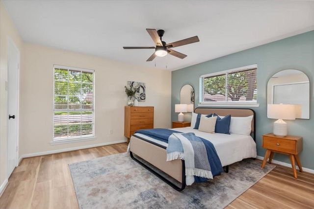 1106 Long Dr, Richmond, TX 77469