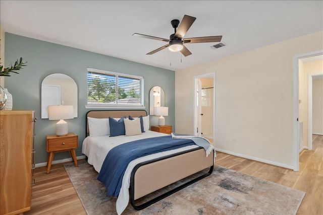 1106 Long Dr, Richmond, TX 77469