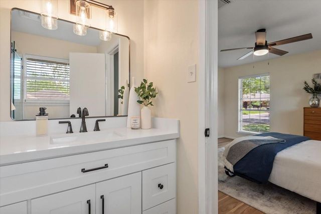 1106 Long Dr, Richmond, TX 77469