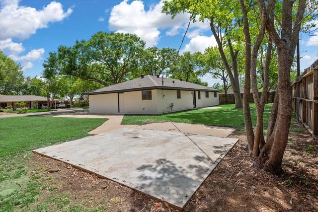 1106 Long Dr, Richmond, TX 77469