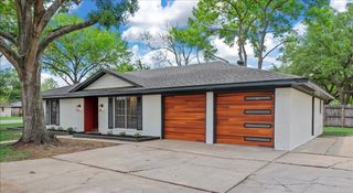 1106 Long Dr, Richmond, TX 77469