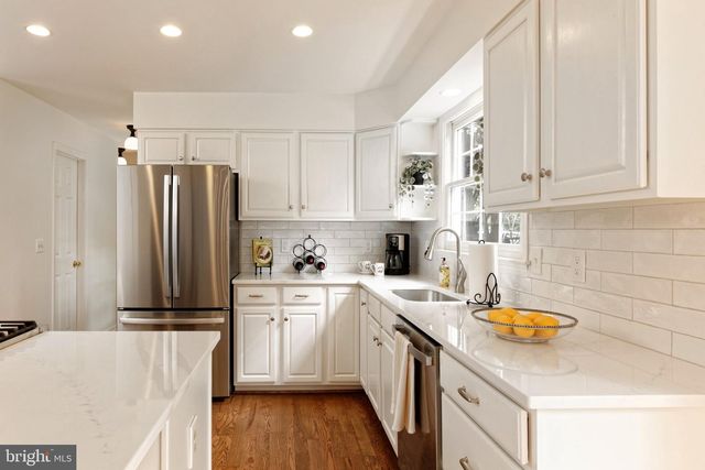 5901 MOORE RD, Marshall, VA 20115