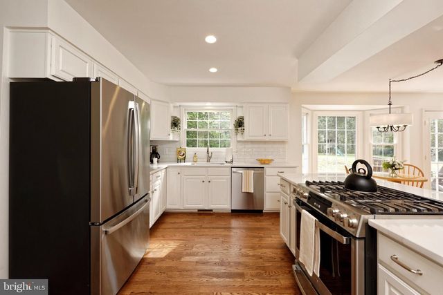 5901 MOORE RD, Marshall, VA 20115