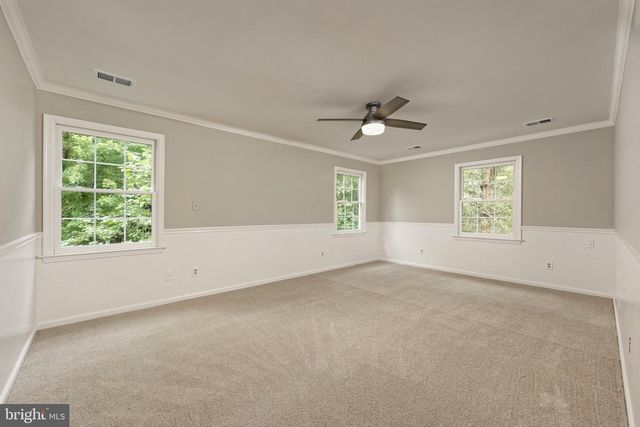 5901 MOORE RD, Marshall, VA 20115