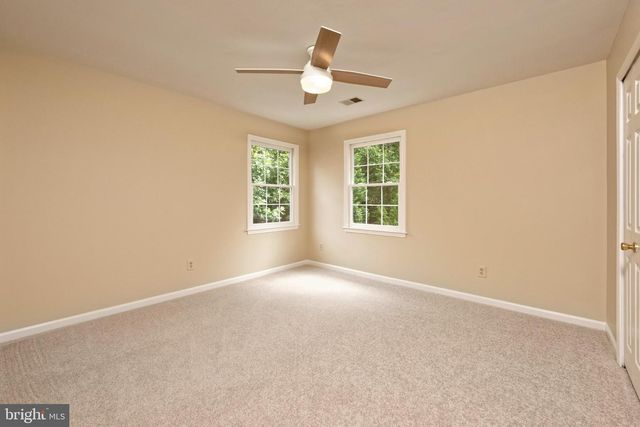 5901 MOORE RD, Marshall, VA 20115