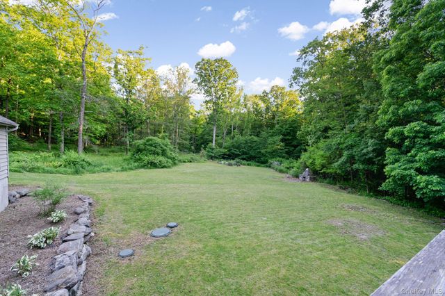 181 Penaluna Road, Monroe, NY 10950