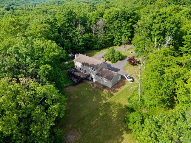 181 Penaluna Road, Monroe, NY 10950
