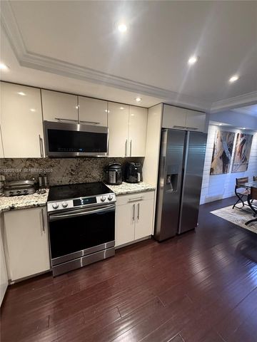 20306 NE 34th Court 39, Aventura, FL 33180