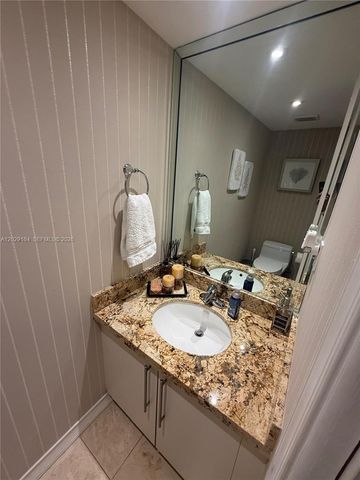 20306 NE 34th Court 39, Aventura, FL 33180