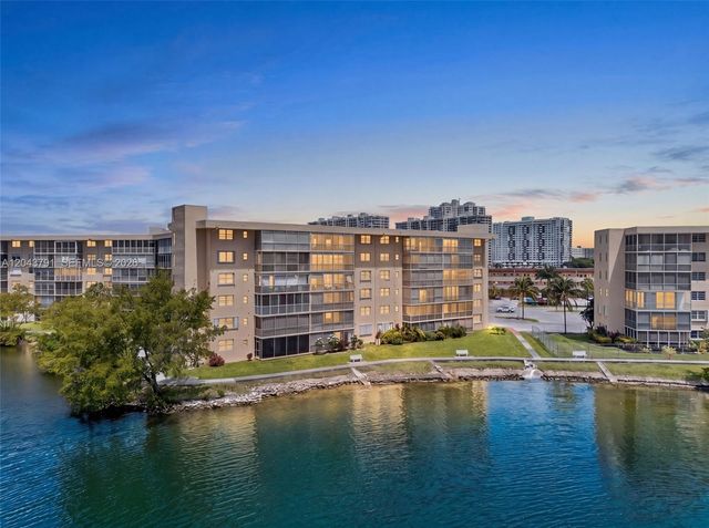 2930 Point East Drive E201, Aventura, FL 33160