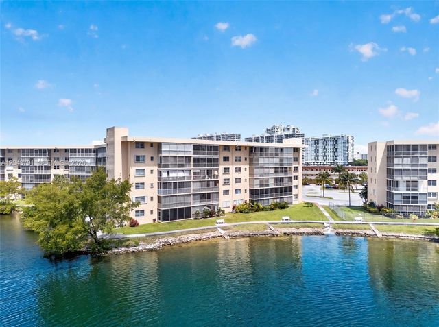 2930 Point East Drive E201, Aventura, FL 33160