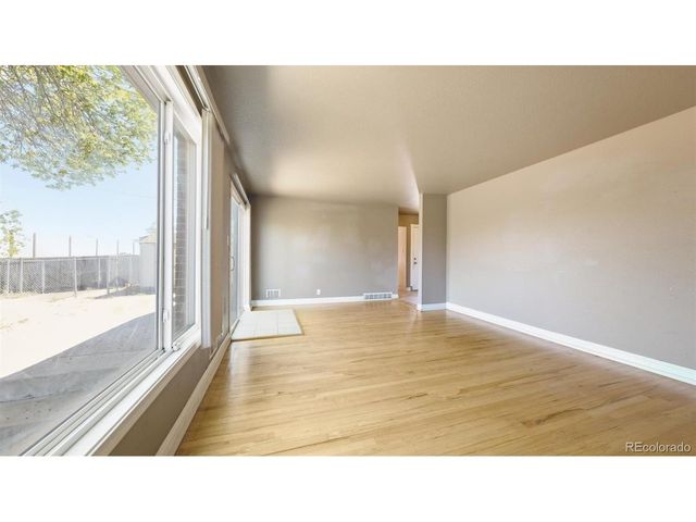 10070 Brigitte Dr, Northglenn, CO 80260