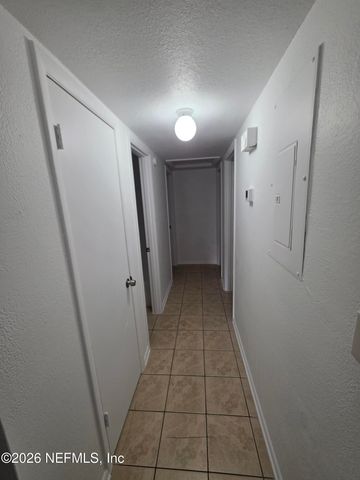 11428 HARLAN Drive, Jacksonville, FL 32218
