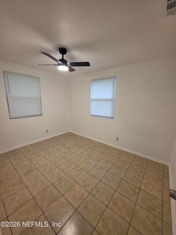 11428 HARLAN Drive, Jacksonville, FL 32218