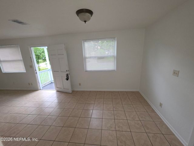 11428 HARLAN Drive, Jacksonville, FL 32218