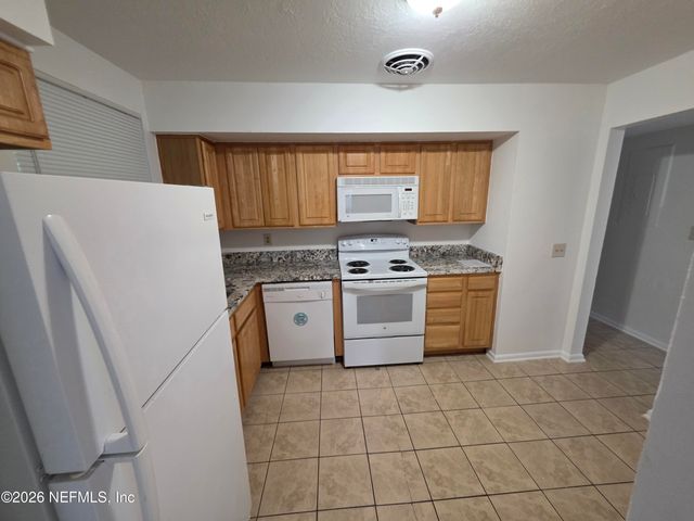 11428 HARLAN Drive, Jacksonville, FL 32218