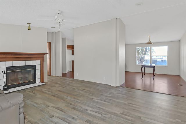 212 West Drive, Kemah, TX 77565