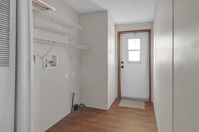 212 West Drive, Kemah, TX 77565