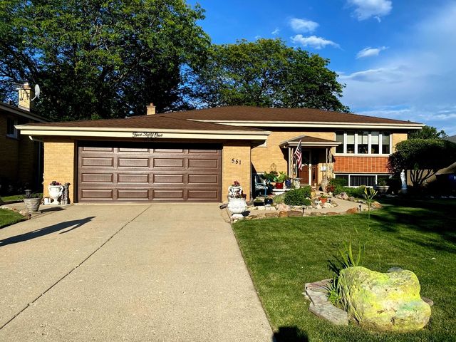 551 N PLAMONDON Drive, Addison, IL 60101