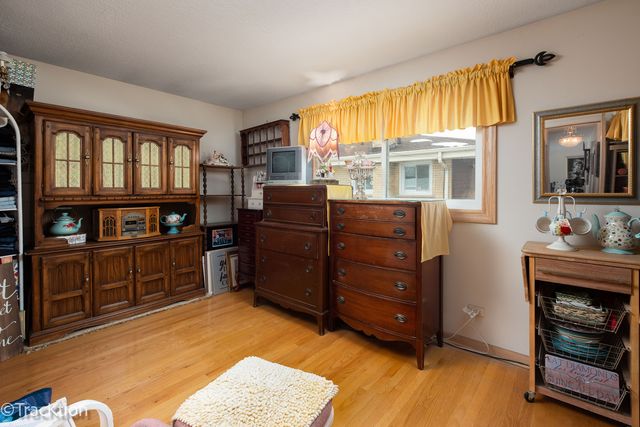 551 N PLAMONDON Drive, Addison, IL 60101