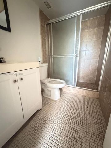 12500 NE 15th Avenue 402, North Miami, FL 33161