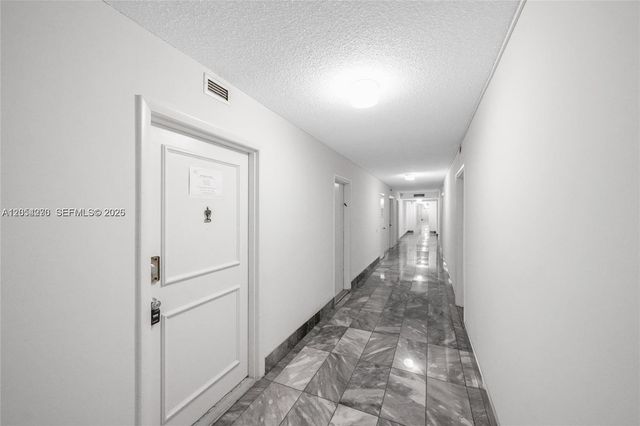 12500 NE 15th Avenue 402, North Miami, FL 33161