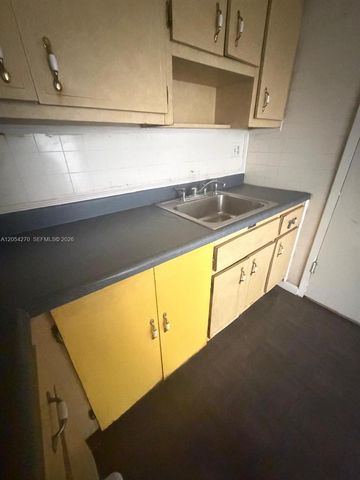 12500 NE 15th Avenue 402, North Miami, FL 33161