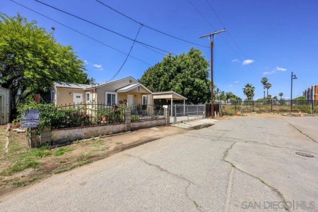 411 Waverly, Escondido, CA 92025