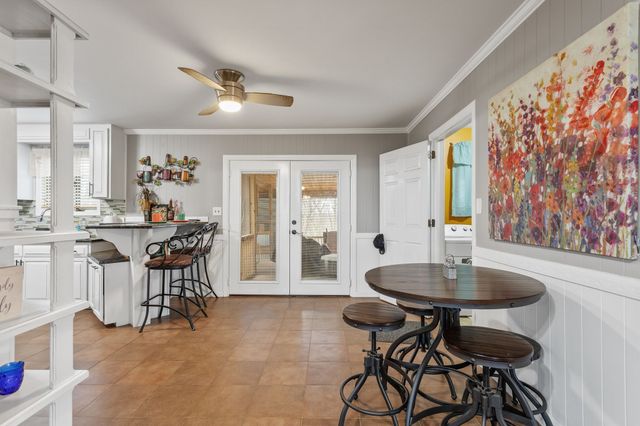 881 Mount Olivet Rd, Columbia, TN 38401