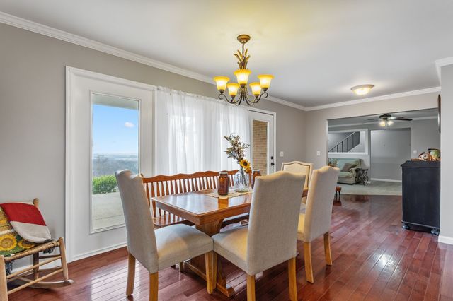 881 Mount Olivet Rd, Columbia, TN 38401