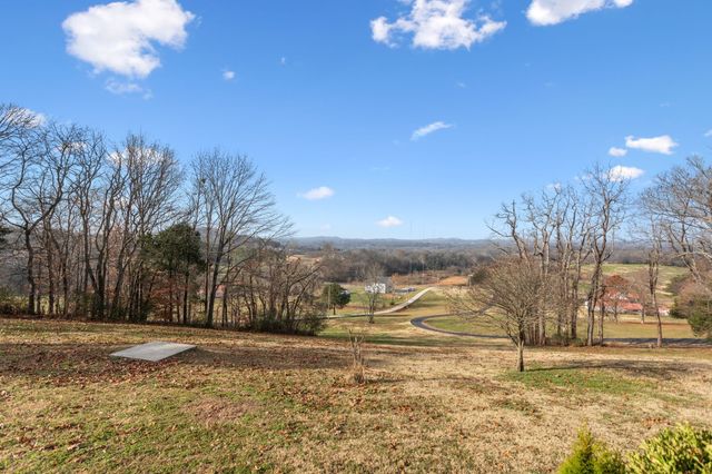 881 Mount Olivet Rd, Columbia, TN 38401