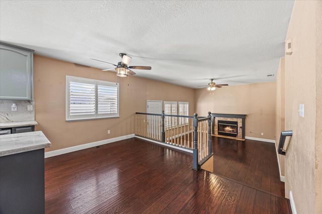 71 Reed Rd, Oakdale, CA 95361