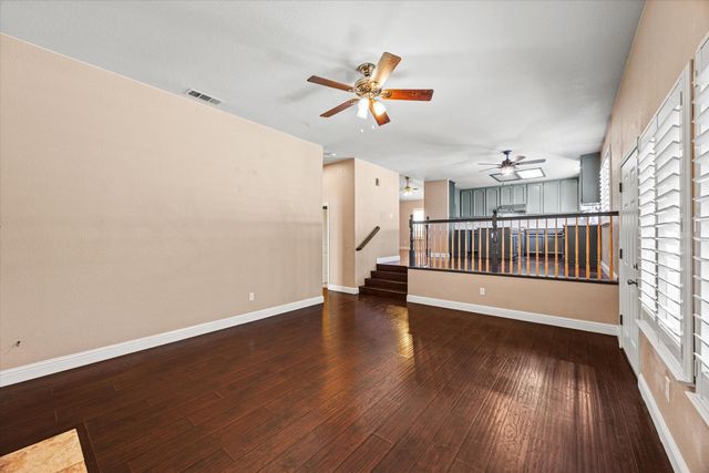 71 Reed Rd, Oakdale, CA 95361