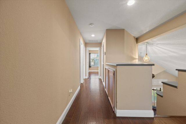 71 Reed Rd, Oakdale, CA 95361