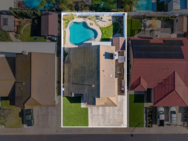 71 Reed Rd, Oakdale, CA 95361