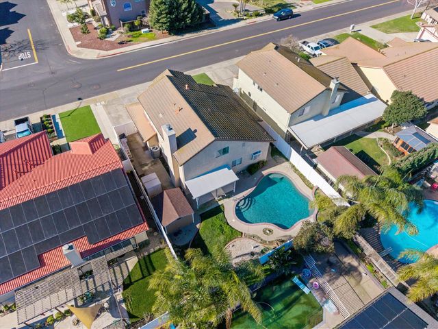 71 Reed Rd, Oakdale, CA 95361