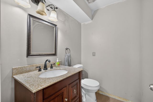 3889 92nd Drive, Urbandale, IA 50322
