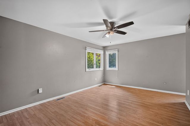 3889 92nd Drive, Urbandale, IA 50322